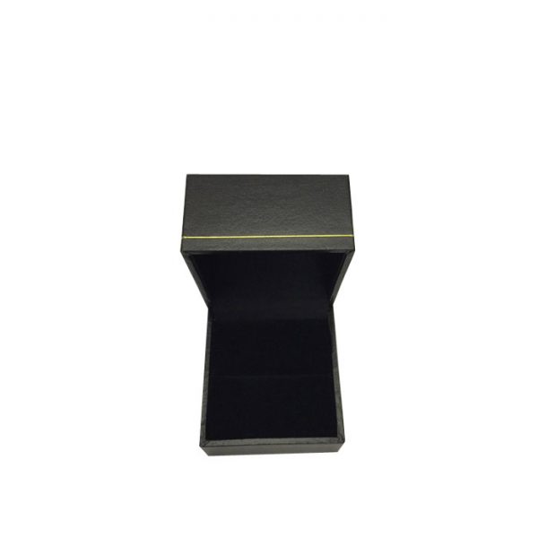 1x Large Premium Black Leatherette Look Ring Gift Box. Dim 50(w) x 55(d) x 48mm(h)