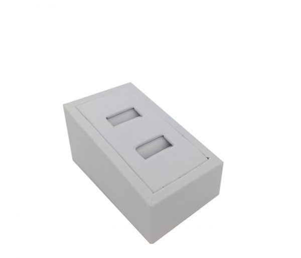 Raised Rectangular Dual Ring Display In White Leatherette. Dim 85(w) x 50(d) x 40mm(h).