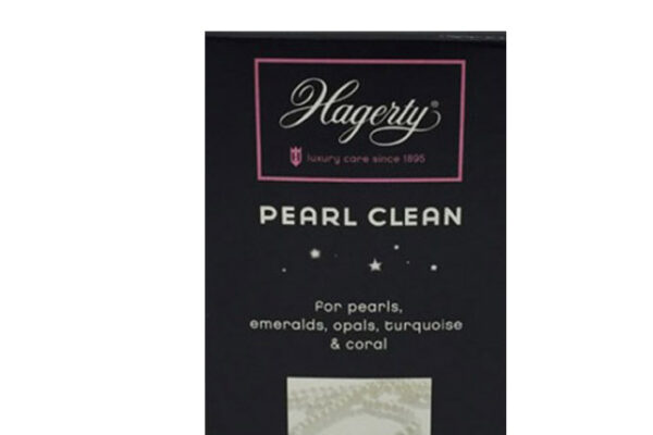 INSTANT DIP JEWELLERY CLEANING LIQUID FOR PEARL AND MOTHER OF PEARL JEWELLERY- HAGERTY BRAND 170ML.