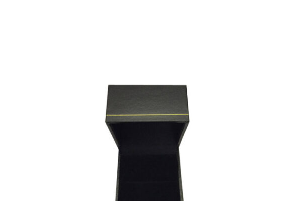 Price for 1 Quality Small Premium Black Leatherette Look Ring Gift Box. Dim 45(w) x 50(d) x 35mm(h).