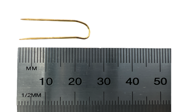 Jewellery U Display Pins. Quality U Shape Pins in Gold. Pack of Approx 100. Length 24mm. - Image 2
