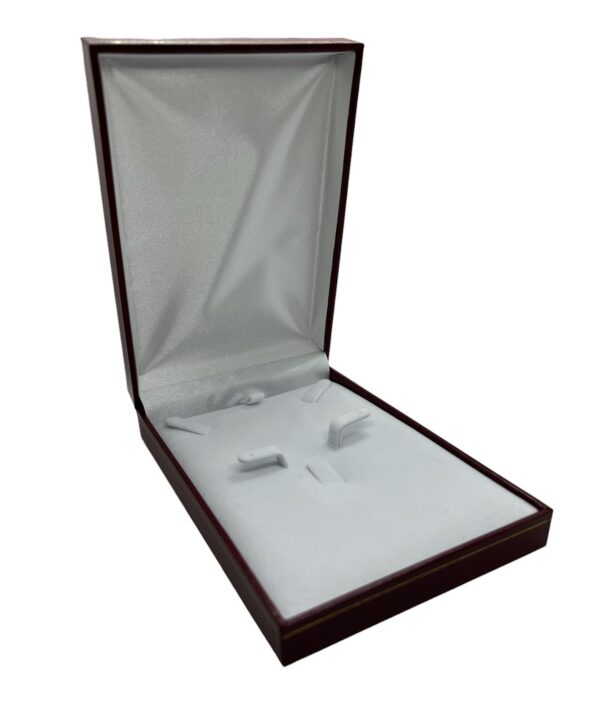 Price for 1 Premium Burgundy Leatherette Set Gift Box. Dim 105(w) x 152(d) x 33mm(h)